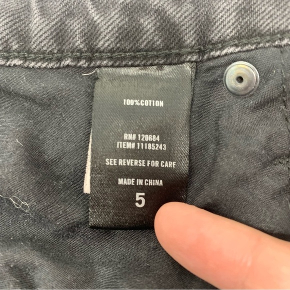 BlackHeart Distressed Cutoff Shorts - Picture 7 of 8